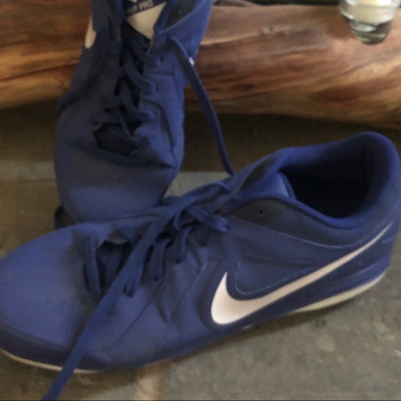 🦃 Nike blue and white baseball cleats - Picture 2 of 5